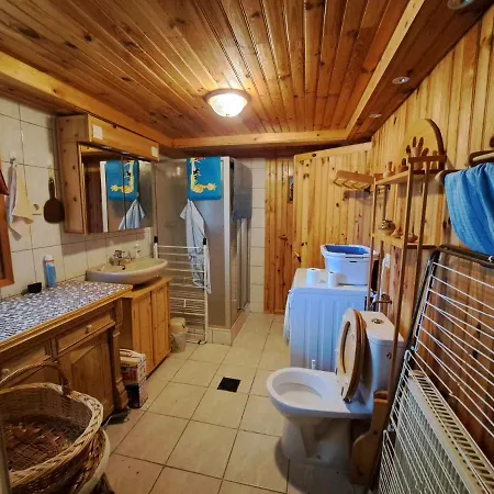 Дом отдыха Cosy House In Picturesque Jura Дусье